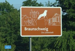 Hinweisschild Braunschweig